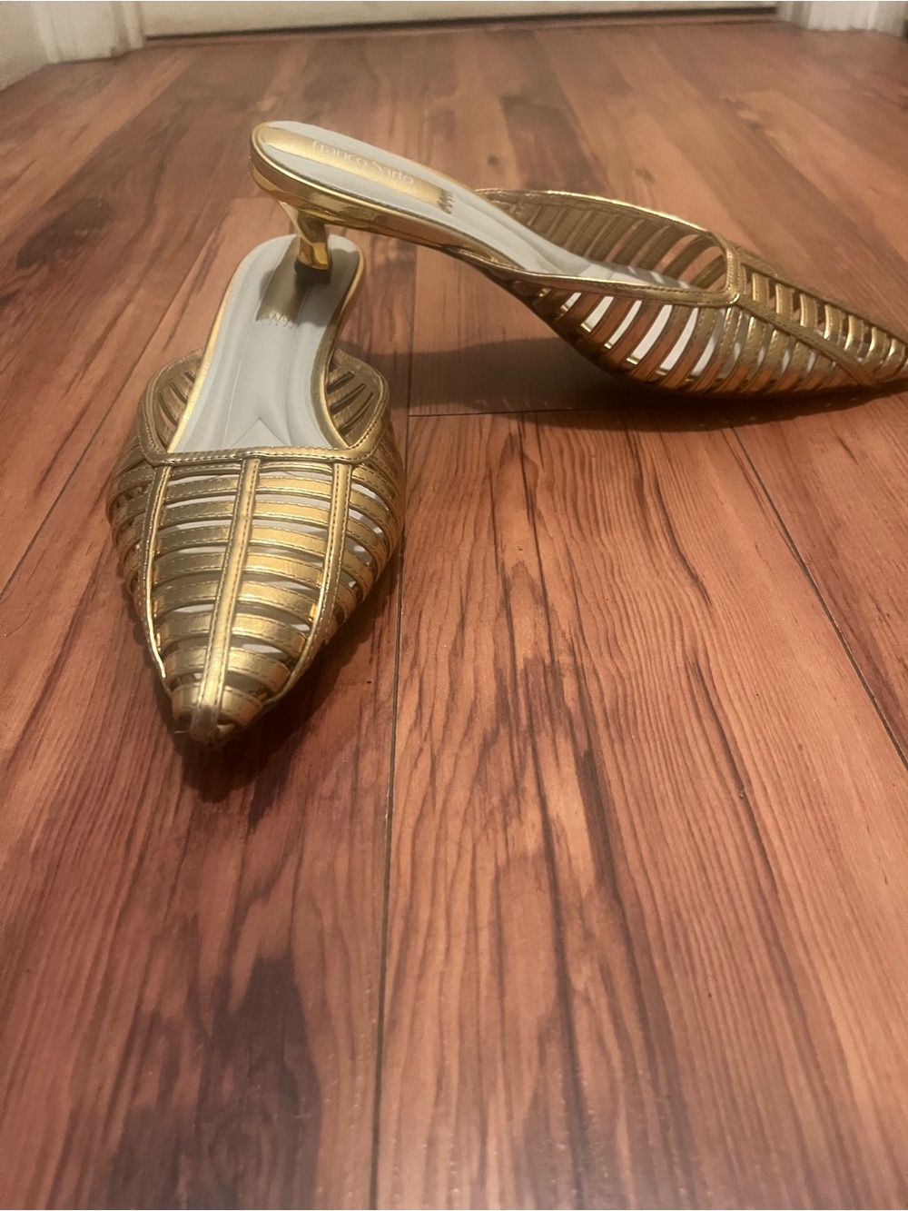 ✨ Franco Sarto Gold Cage Heels – Size 7.5M